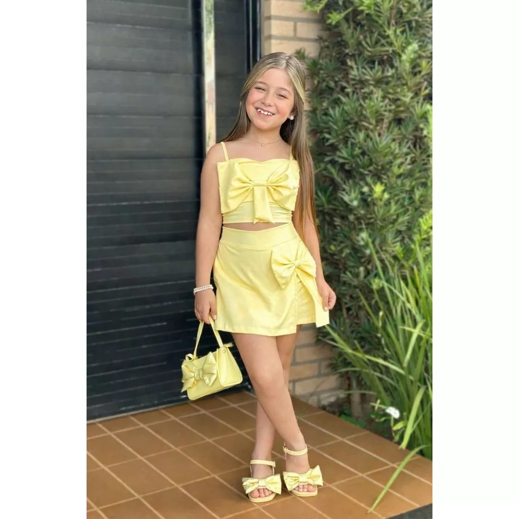 Conjunto em Alfaiataria infantil com Laços e Pérola TAM 4 ao 12 — imagem 1