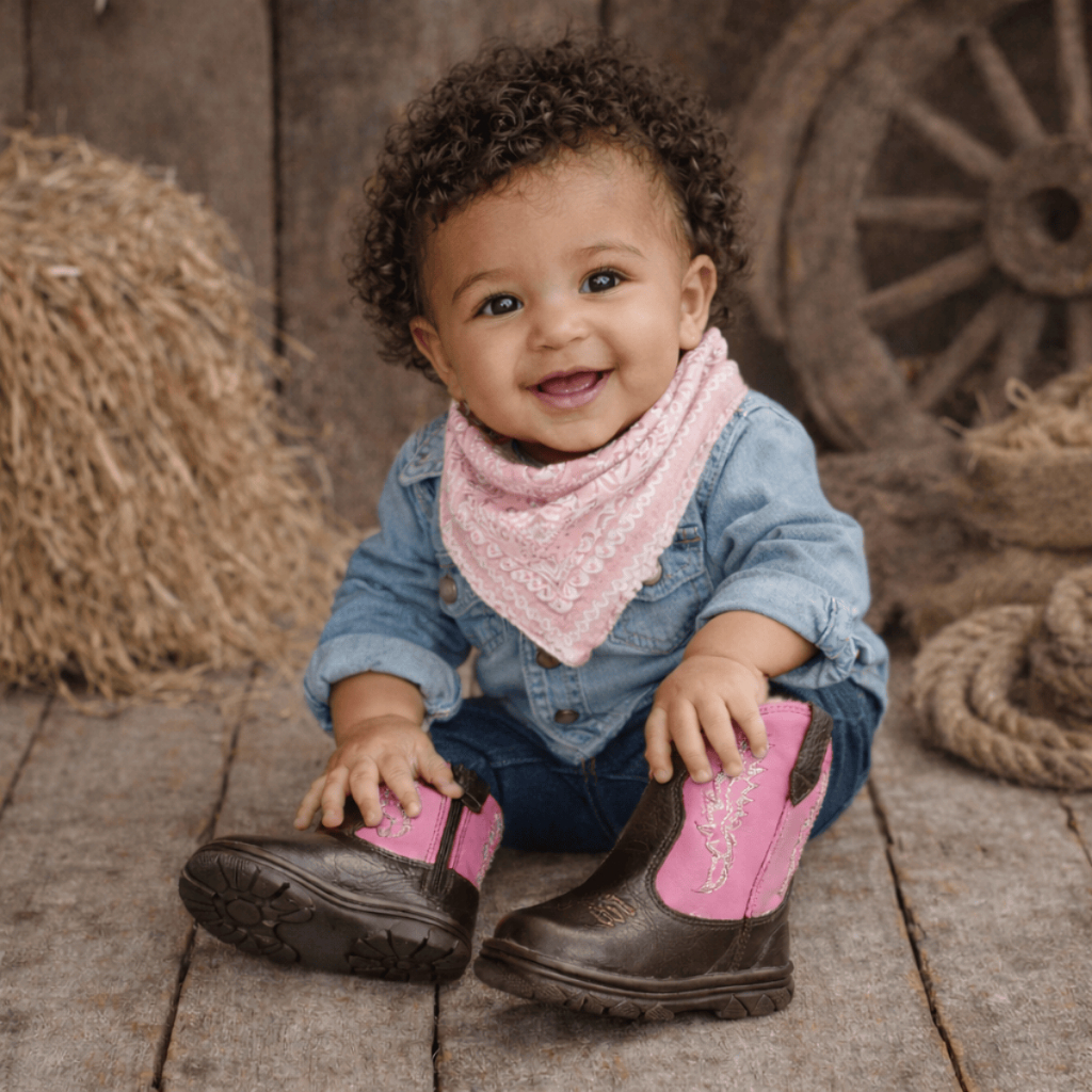 Botinha Infantil Couro Legítimo Cano Baixo Solado Antiderrapante Conforto Baby Primeiros Passos 2026