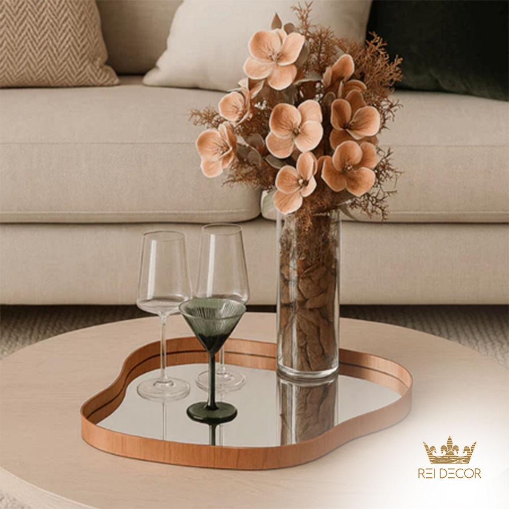 Bandeja Decorativa Com Espelho Ondulado 52x42cm Design Orgânico e Moldura de Madeira