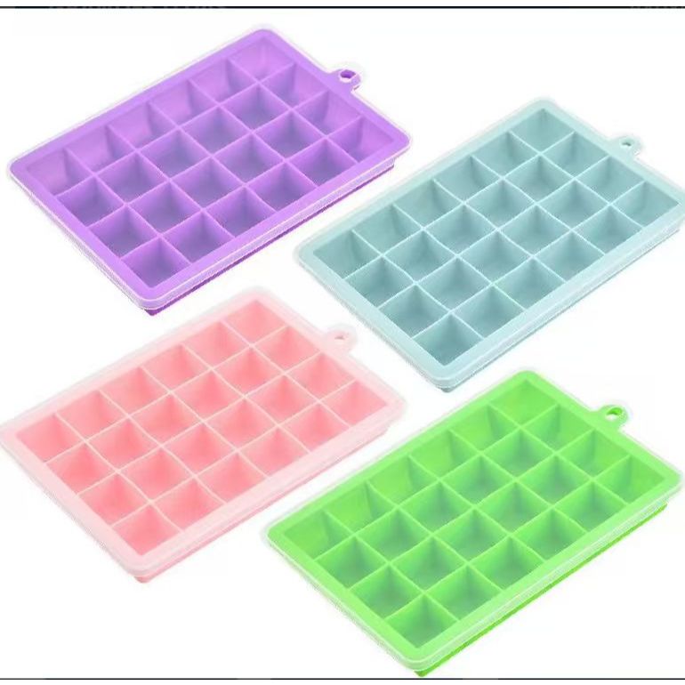 Forma de Gelo em Silicone com Tampa – 24 Cubos Flexíveis, Livre de BPA em Oferta na Shopee