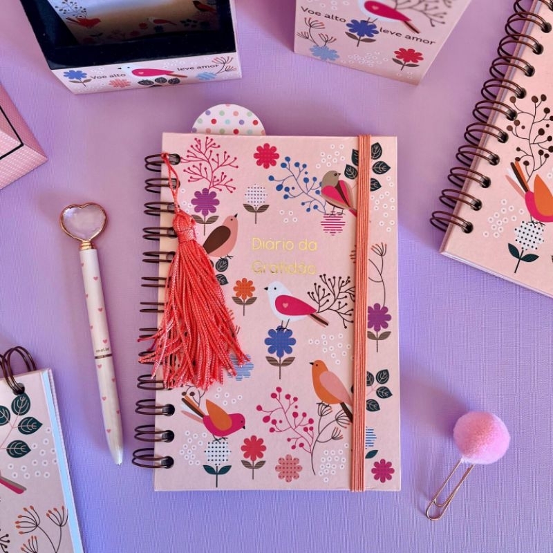 Imagem Diário da gratidão leve amor Fina ideia - para sonhar, criar e realizar -11,8×17,5cm 80 folhas capa dura