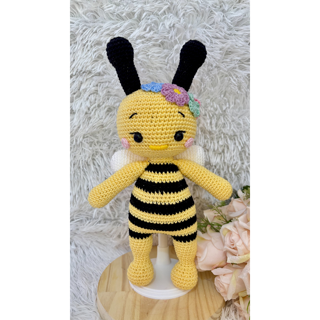Abelha Belinha Amigurumi 32cm Crochê Artesanal Feito à Mão