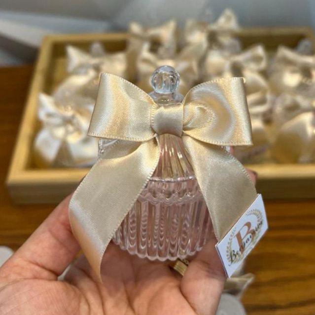 30 LEMBRANÇAS -Cofrinhos, álcool em gel, bombonieres!  MATERNIDADE - CHÁ DE BEBÊ - ANIVERSÁRIOS - MONTAMOS SUA ARTE BEGE