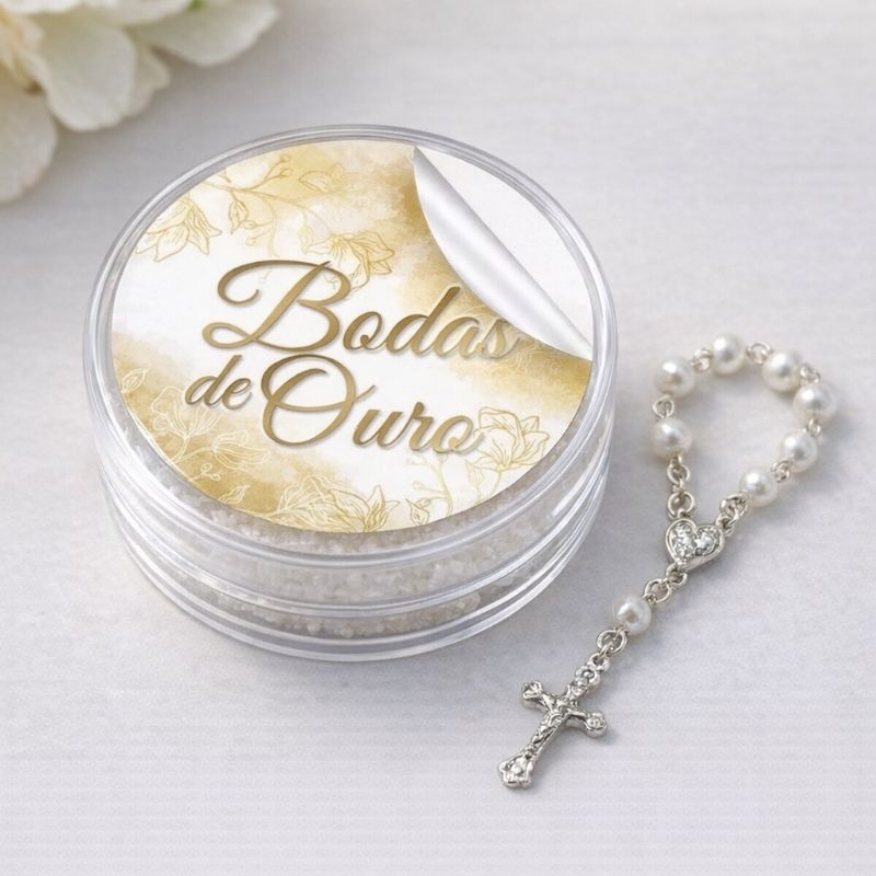 kit lembrancinha bodas ouro , 10 mini terço Pérola branca , 10 latinha acrílica adesivo , 10 saquinhos organza .