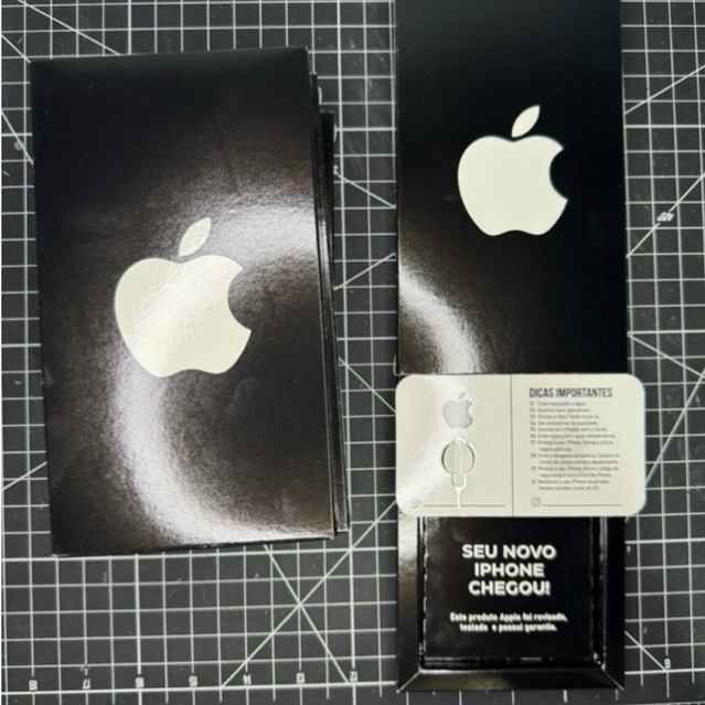 Kit 50 Caixas Pretas para iPhone + Chave de Chip