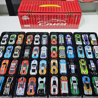 Kit 48 Carrinhos com Fricção Feitos de Lata Metálica Colorida 8758  | Caixa Container que Vira Pista em Oferta na Shopee