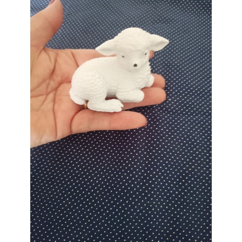 Ovelha 3D - Tamanho 6 x 5 cm. Branca