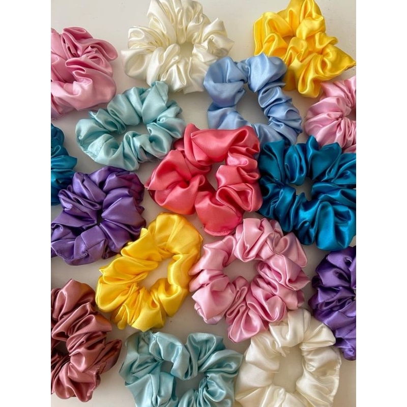 20/30/40 Kit Xuxinha de Cetim Scrunchie Costura Embutida Para Cabelo Brinde/Mimo Zero Frizz em Oferta na Shopee