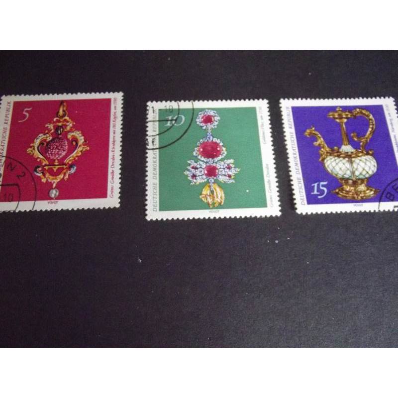 Série de selos da Alemanha  DDR sobre objetos de arte