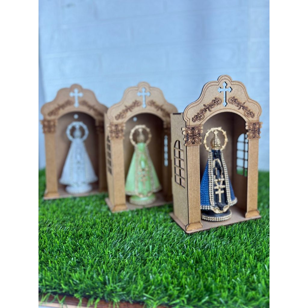 Capela MDF com Imagem Nossa Senhora Aparecida Oratório Religioso Decorativo Altar Casa Presente Fé Proteção