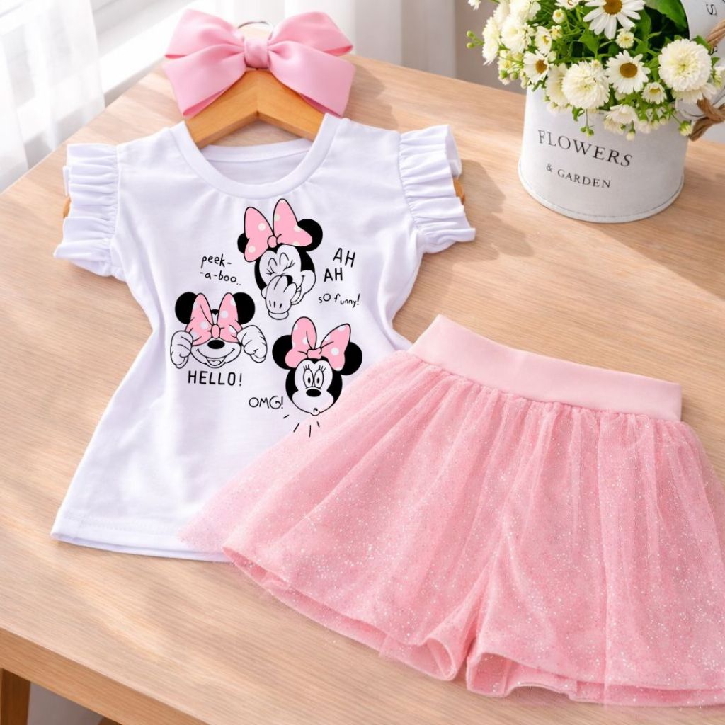 Conjunto Infantil Menina Estilo Bonequinha Blusa Branca estampa divertida cheia de expressões fofas Short Saia rosa Bebe