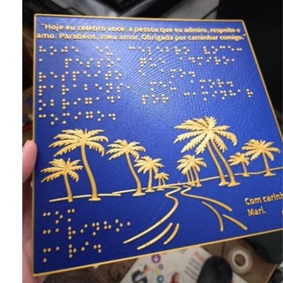 Placa/cartão Tecnologia Assistiva – Impressão 3D Personalizada em Braille e Libras em Oferta na Shopee