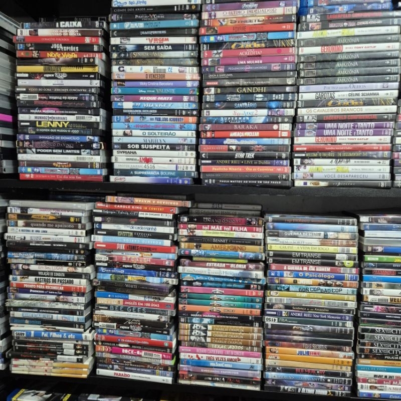 lote de 40 dvds variados (escolhas aleatorias)