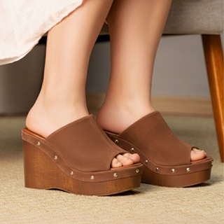 Sandália Feminina Anabela Camurça Com Tachas Salto Plataforma Madeira Tamanco em Oferta na Shopee