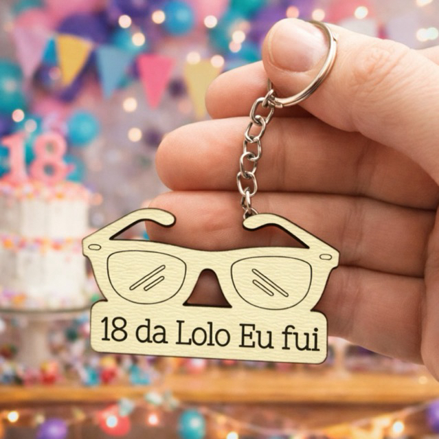 Chaveiro Personalizado em MDF Branco - Modelo óculos - Aniversário - empresa - brindes - Lembrancinha