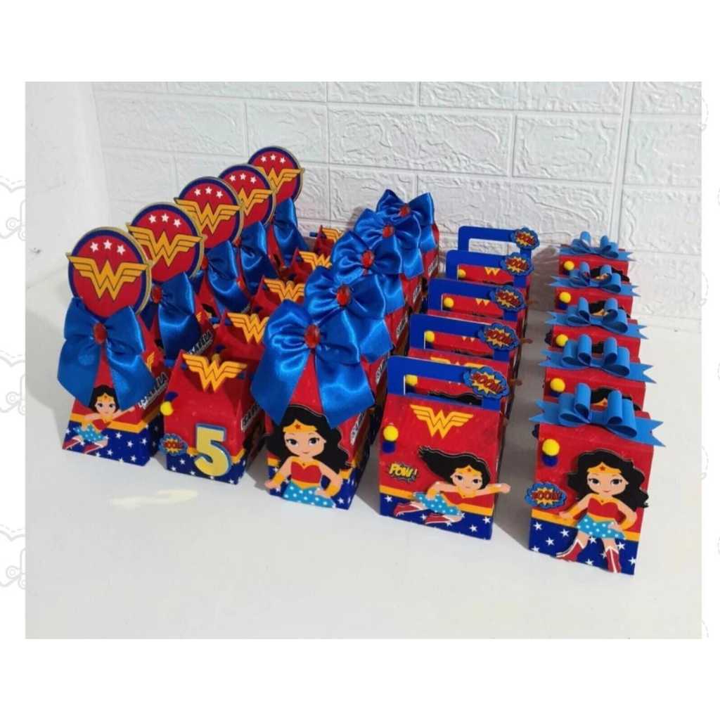 KIT FESTA PERSONALIZADA MULHER MARAVILHA