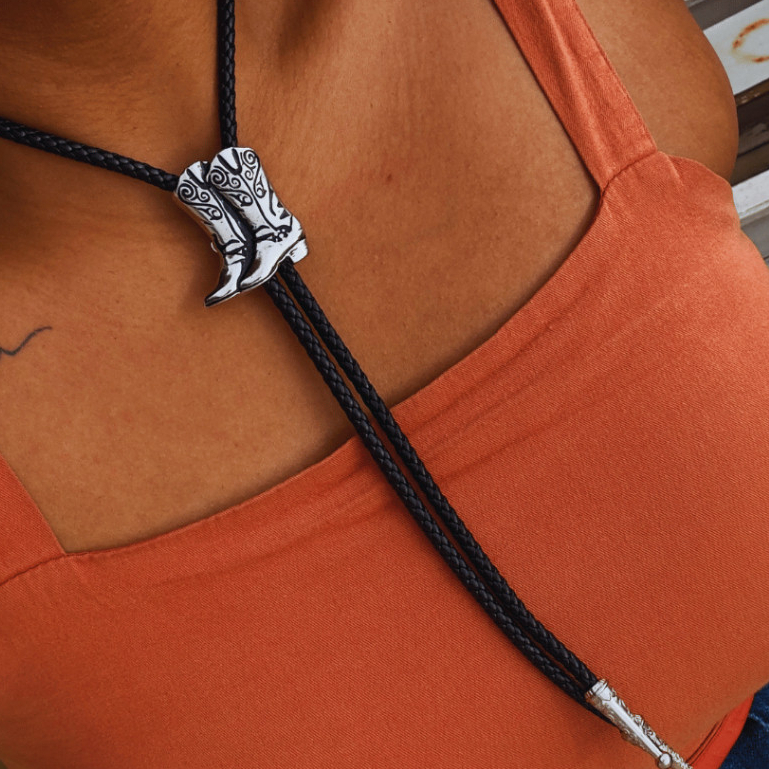 Gravatinha Country Estilo Bolo Tie  Bota texana Rodeio Promoção Barretos em Oferta na Shopee