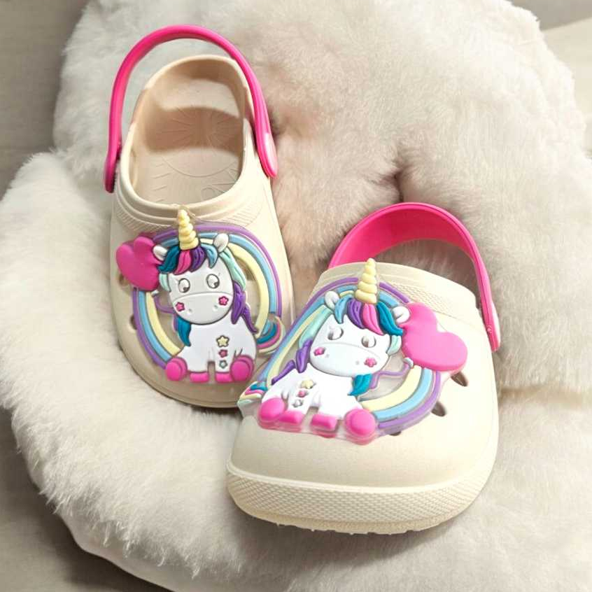 Papete Infantil Babuche para Meninas Estiloso Confortável Personagens