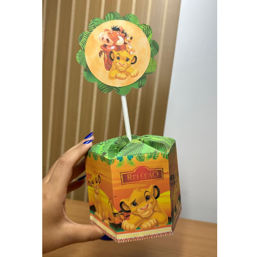 Centro de mesa  Rei Leão festas eventos lembracinhas enfeites de aniversário pegue e monte