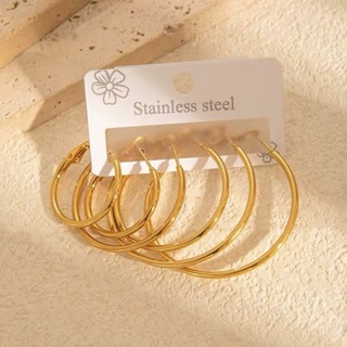 Um conjunto de 3 pares de brincos redondos de aço inoxidável, incluindo grande, médio e pequeno em Oferta na Shopee