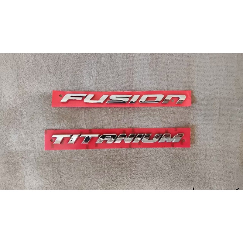 KIT EMBLEMA FUSION TITANIUM 2013/2018