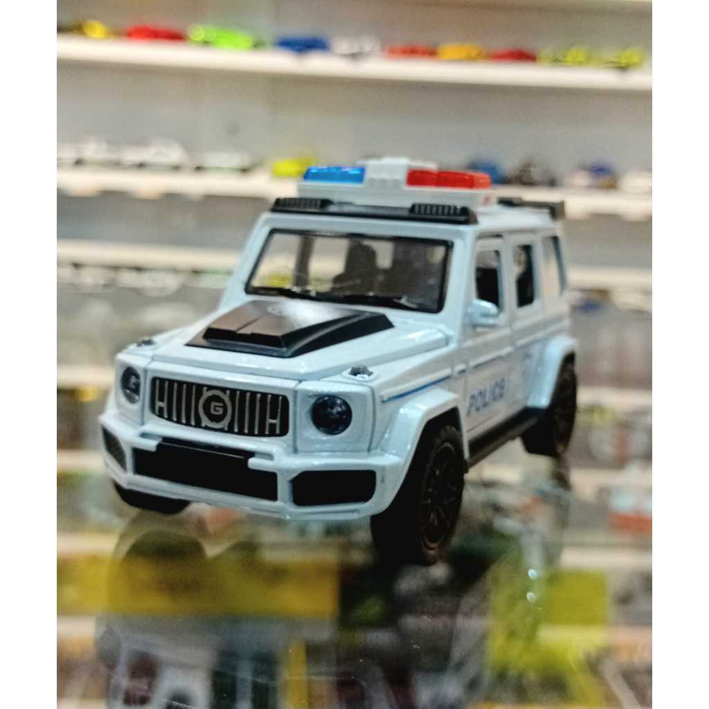 Miniatura Mercedes Bens G63 Policia 1:36 metal Diecast colecionável