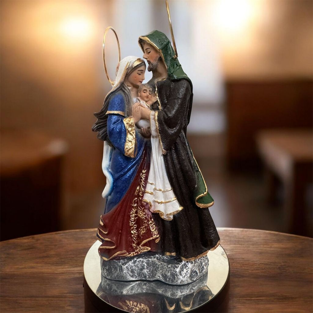 Imagem Sagrada Família Ternura 20cm Gesso Premium Pintado em Oferta na Shopee