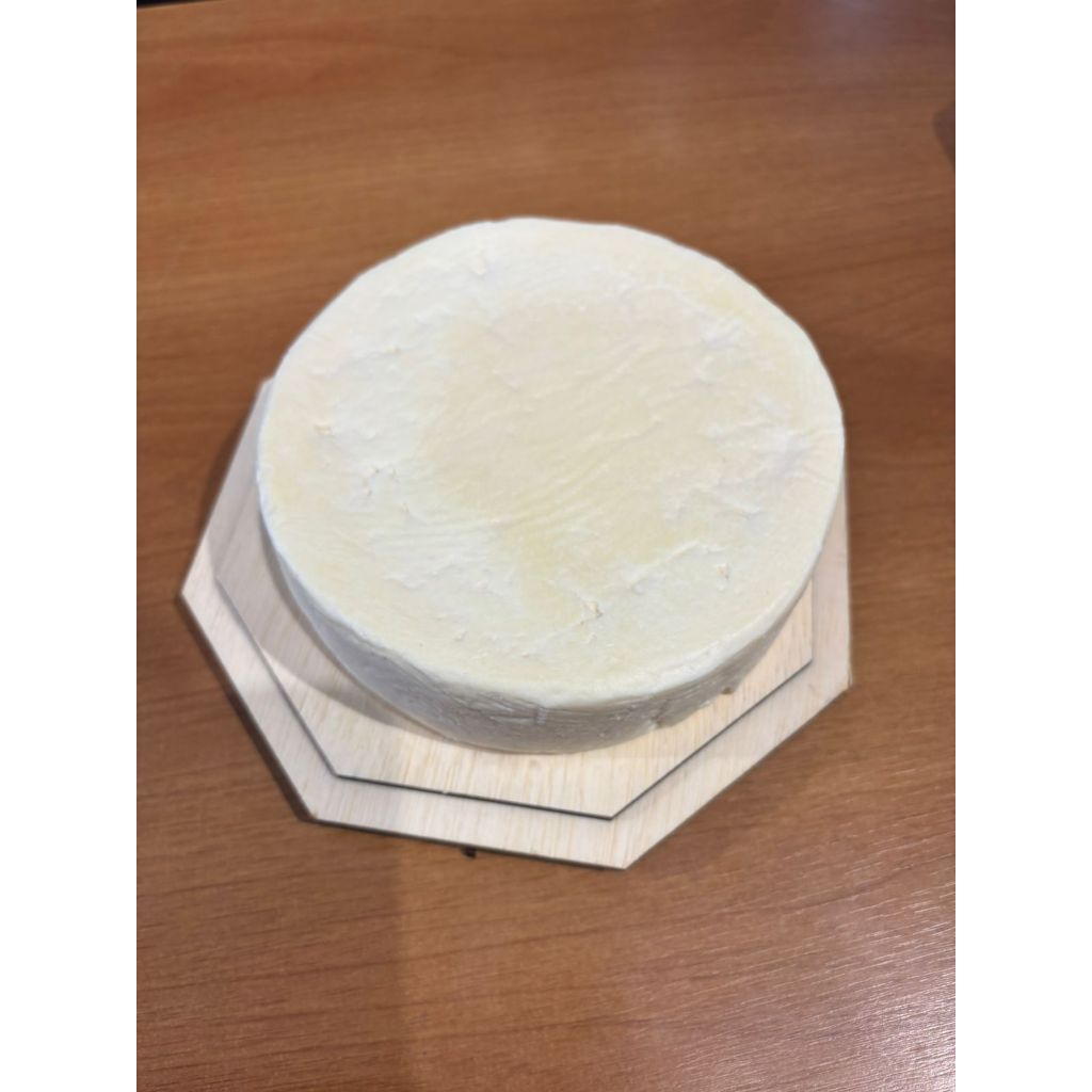 QUEIJO CANASTRA FAZENDA SAO TIAGO SÃO ROQUE DE MINAS 1,2 KG em Oferta na Shopee