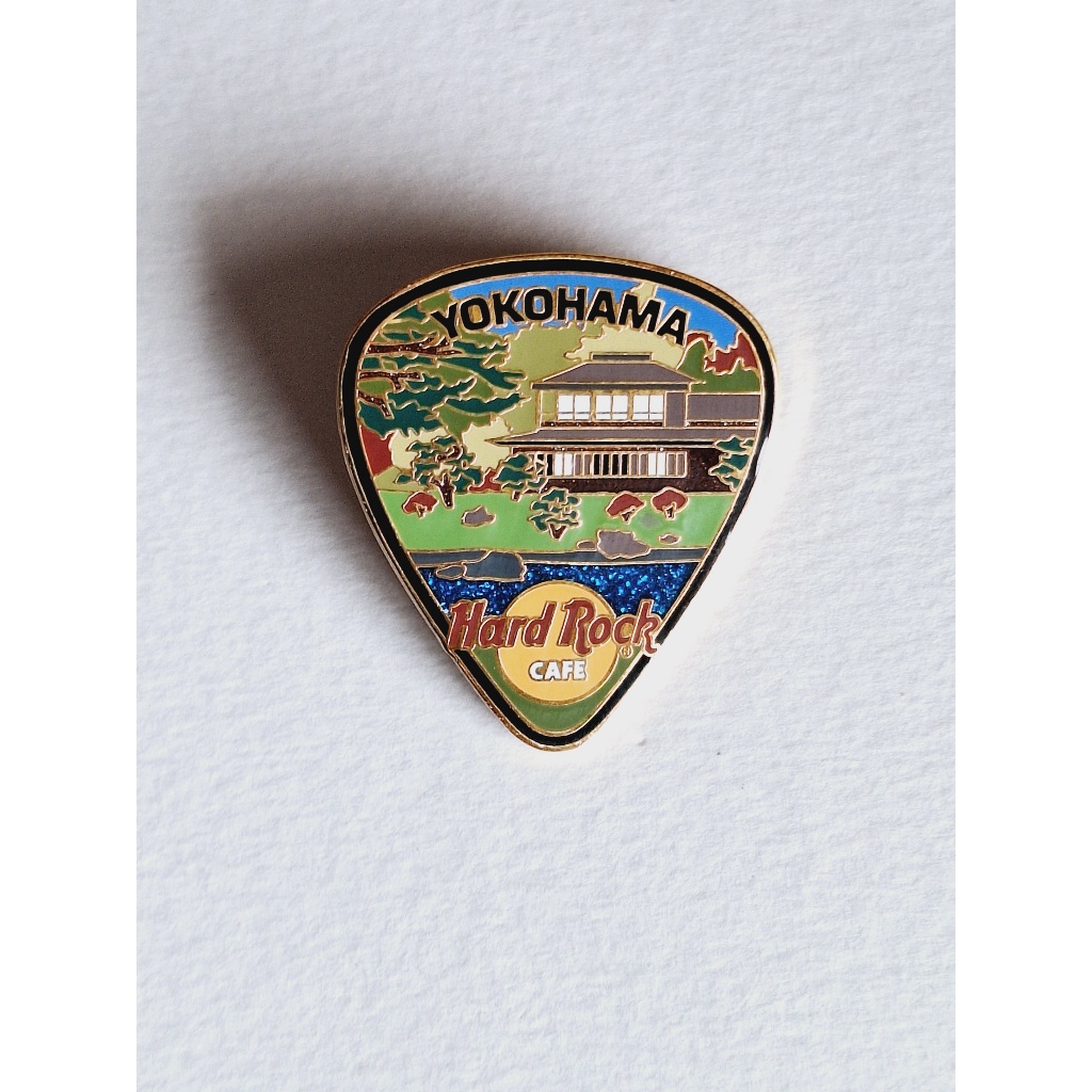 Pin / Broche - Hard Rock Cafe - Yokohama - Guitar Pick Series