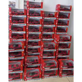 Carrinho Bburago 1/43 Ferrari Race e Play laferrari california porto fino 488 spider dino 812 250 gto testa rosa 599 F8