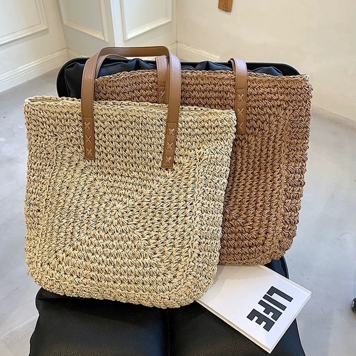 Bolsa de Palha Feminina Quadrada Grande com Alça de Ombro em Couro - Sacola Praia Verão Casual