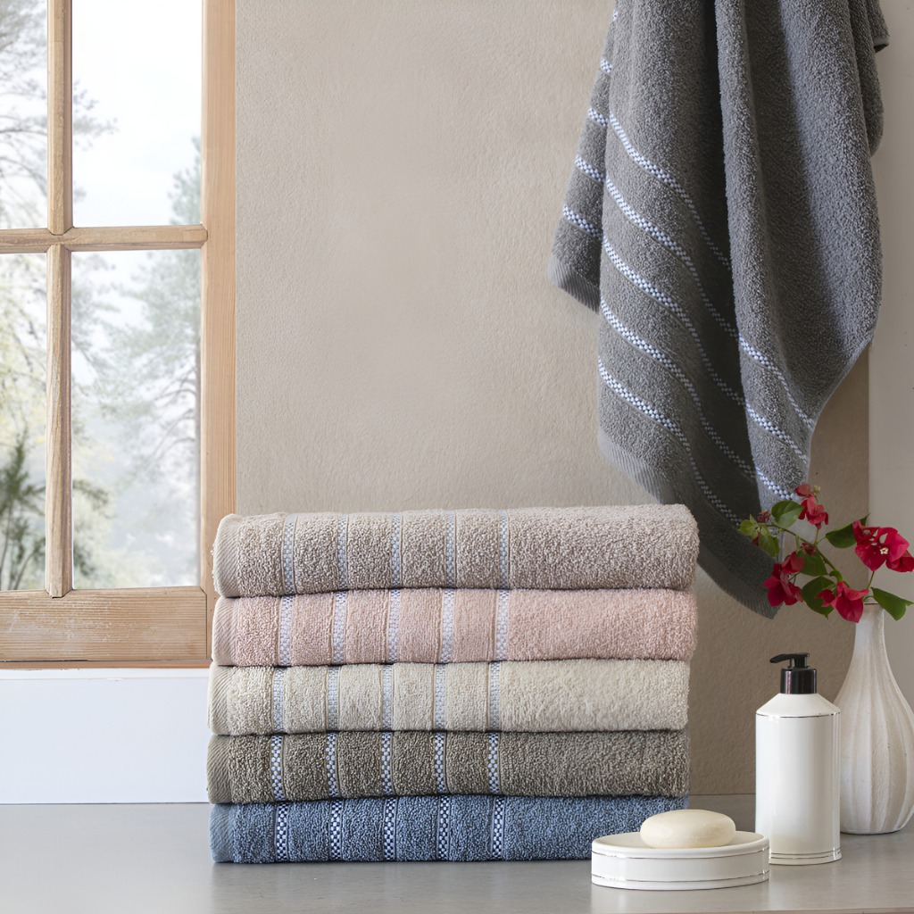 Kit 3 Toalhas de Banho Gigante Banhão  Soft Macia Luxo 70x140cm Alta Absorção Cor Sortida em Oferta na Shopee