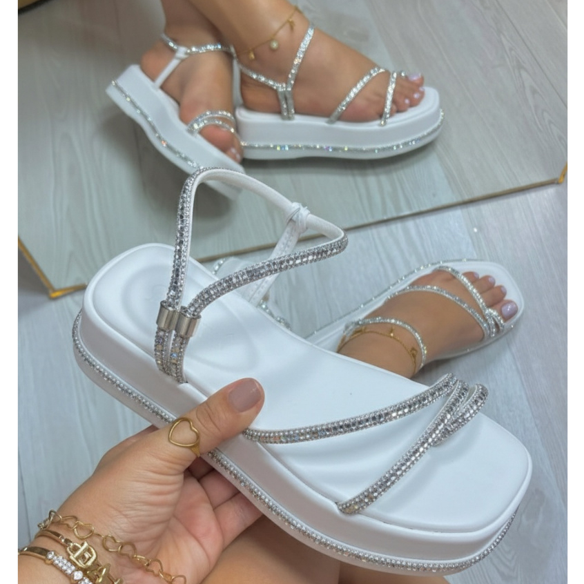 Flatform Papete Sandália Feminina Salto Baixo Plataforma Rasteirinha Chinelo Brilho Strass Dedo Confortável Delicada