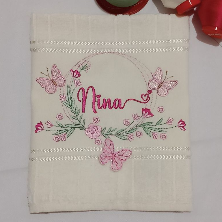 Toalha Boca 30x45 Bordado Nome com Desenho para Escolar - Batizado - Bebê - Toalha de Mão -Maternidade-Dia das Mães