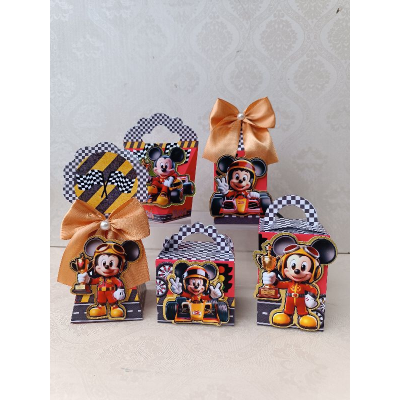 Kit personalizado 15 caixinhas + 20 apliques de tubete "Mickey sobre rodas" CLASSICO pré montados, lembrancinhas,