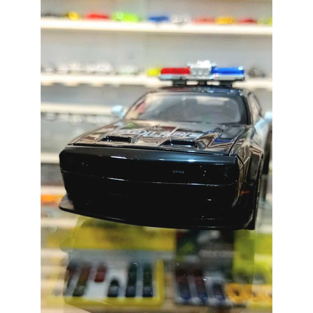 Miniatura Carrinho Metal Escala 1/30 Dodge Challenger Hellcat SRT Viatura Abre As Portas
