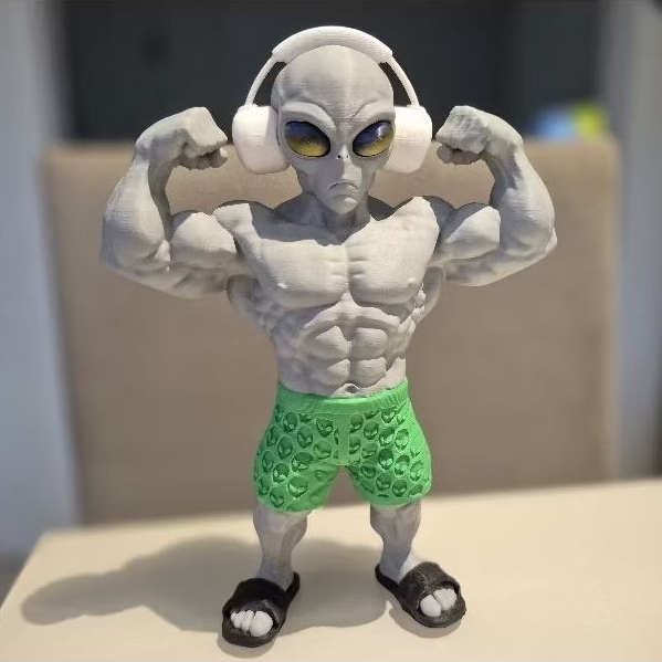 Boneco Alien Maromba ET Borybuilder Extraterrestre Decorativo em Oferta na Shopee