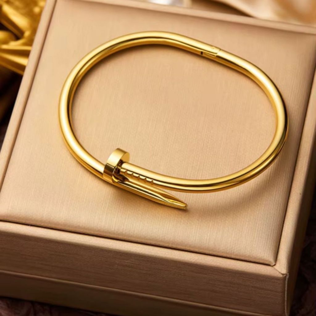 Bracelete Estilo Prego Aço Inox Prata e Dourado Design Elegante em Oferta na Shopee