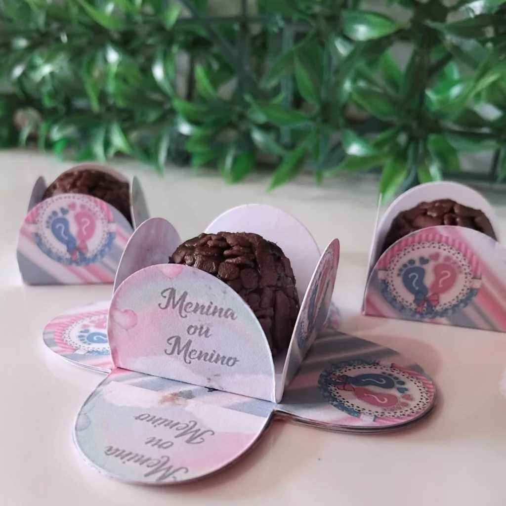 FORMINHAS PERSONALIZADAS DE DOCES BRIGADEIRO 4 PÉTALAS  CHÁ REVELAÇÃO , FESTA ANIVERSÁRIO 3X3X2,5