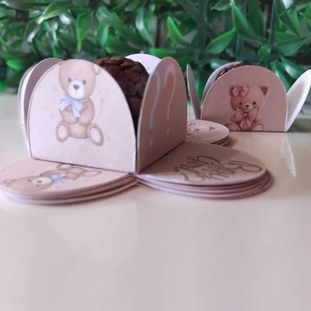 FORMINHAS PERSONALIZADAS DE DOCES BRIGADEIRO 4 PÉTALA CHÁ  REVELAÇÃO BEGE FESTA ANIVERSÁRIO 3X3X2,5