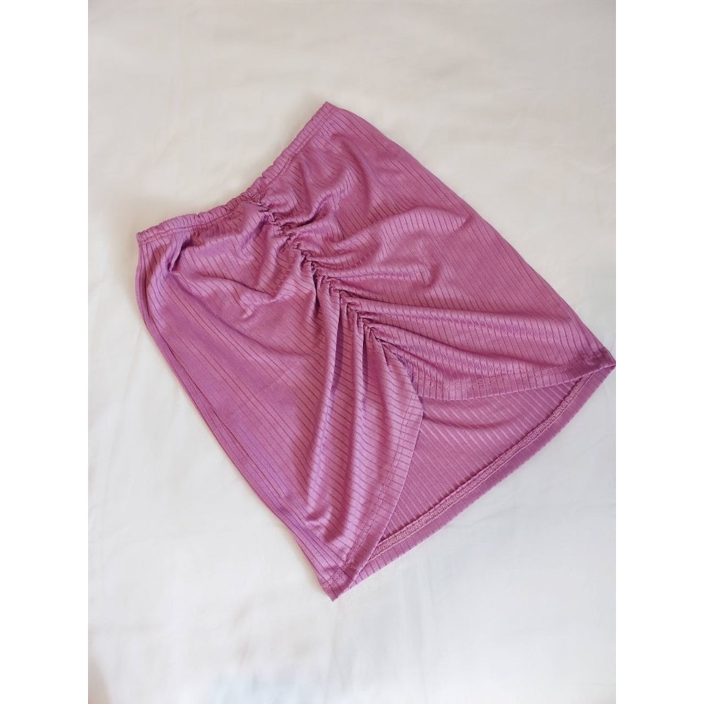 BLUSA TOMARA QUE CAIA SEM ALÇA CANELADA ROSA FRANZIDO ELASTICO _ Freire brechó