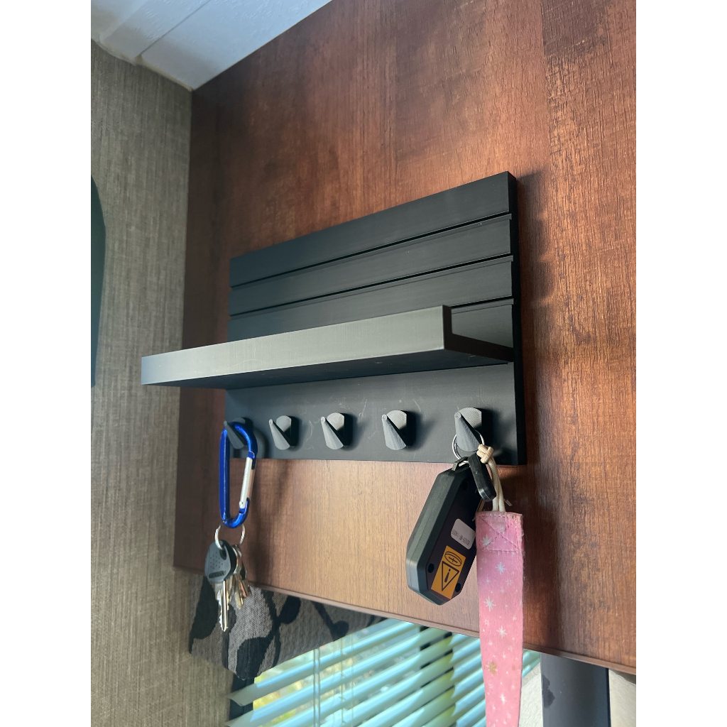Suporte de Chaves de Parede com Prateleira – Organizador Decorativo