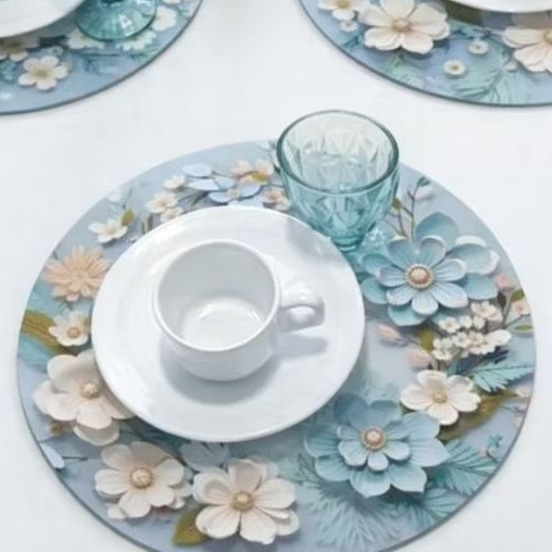 Capa de Sousplat Azul Floral 3D – Tecido Lavável para Mesa Posta Kit 4 / Kit 6