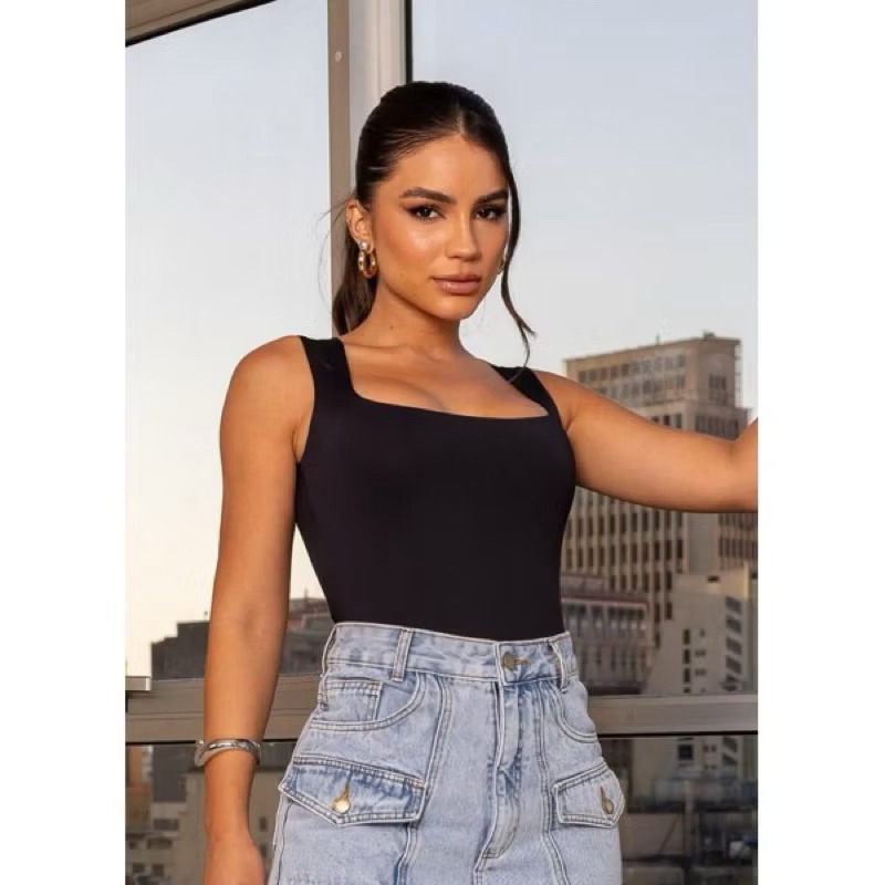 Body Feminino Alcinha Decotado Alças Grossas Decote Quadrado - Ideal para o Dia e Noite