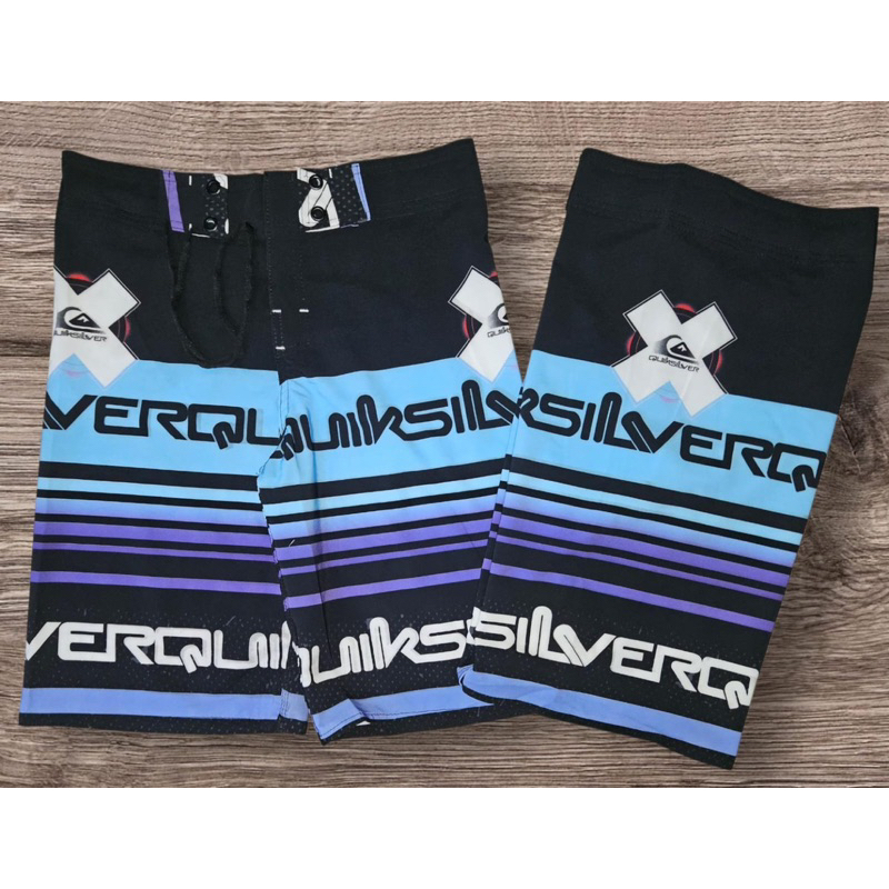 Bermuda Masculina surf estampada disponíveis em varias estampas em Oferta na Shopee