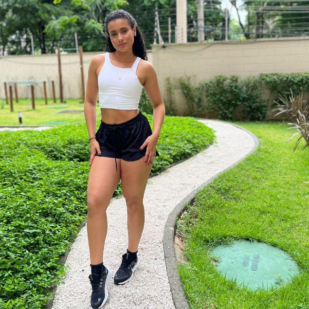 Cropped Feminino Poliamida Fitness Sem Bojo Regata Academia Confortável