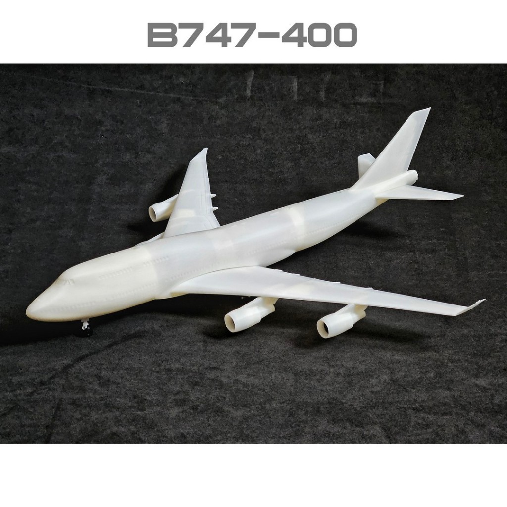 Avião Boeing B747-400 Kit 1:144 Maquete Plastimodelo