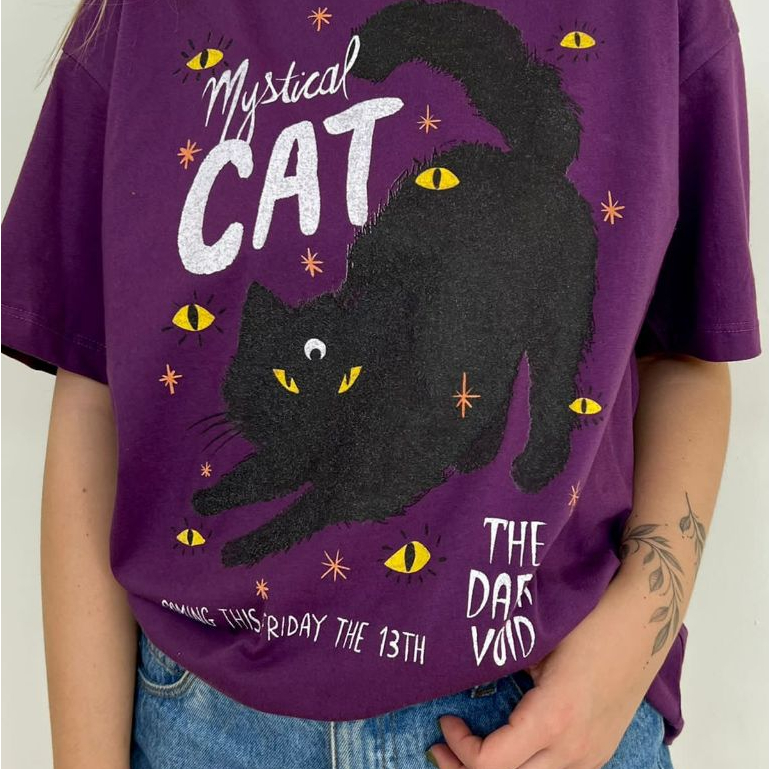 Camiseta Mystical Cat - Roxa