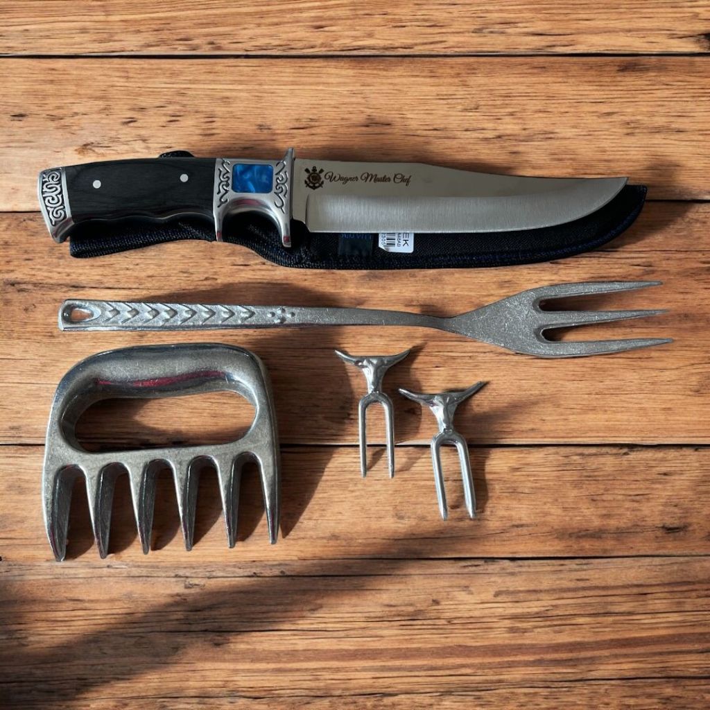 Kit Churrasco Com Faca Garfo e Garra Personalizada