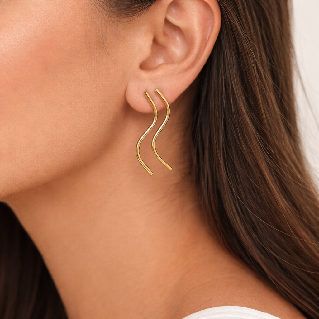 Kit Brincos Femininos Dourados Elegantes, Uso Diário ou Festa, Semijoia Folheada a Ouro 18k